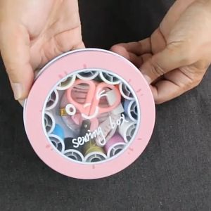 Set Alat Jahit Kotak Besi Bulat Dilengkapi 12 Warna Benang