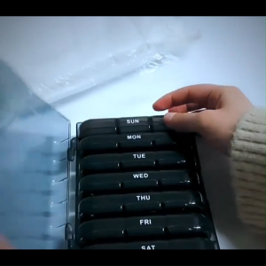Portable Travel Pill Box 7 days Organizer 21 grids 3 Times One Day with Large Compartment