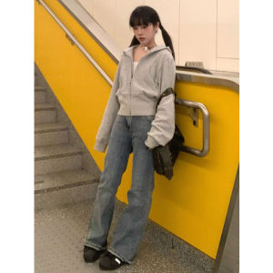 เสื้อแจ็คเก็ตฮู้ดสั้นทรงสลิมฟิตสำหรับผู้หญิง สีเทา ฤดูใบไม้ผลิและฤดูใบไม้ร่วง สไตล์ย้อนยุค สไตล์อเมริกัน เสื้อคลุมคาร์ดิแกนบาง แขนยาว