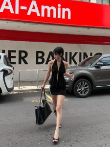 Hot Girl ROY11 Strapless Hollow out Slit Hanging Neck Strap Vest Pure Desire Waist Cinching Top for Young Women Summer 2025