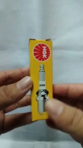 NGK BUSI SATUAN CHAINSAW/ POTONG RUMPUT GENDONG 2 TAK/ POTONG RUMPUT DORONG 2 TAK/ SPARK PLUGS BPM6A