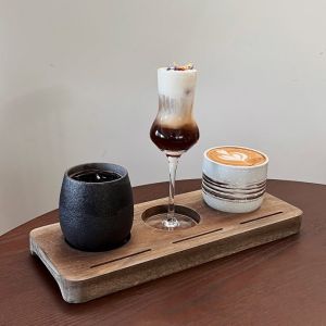 Luxurious Retro Ceramic Coffee Cup with Hole Sample Drinking Cup Set for Coffee Shops Wooden Tray Special Use Coffee Accessories