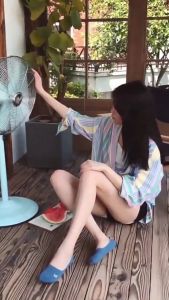 GW ถุงเท้าแบบสั้น ถุงเท้าข้อสั้น ผ้านุ่มใส่สบาย ถุงเท้าลายแมวน่ารัก womens socks