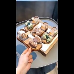 Dép Cho Bé Gái Size 22-30 Dép Quai Hậu Bé Gái Sandal Da Siêu Mềm Đính Nơ Caro Phong Cách Vintage