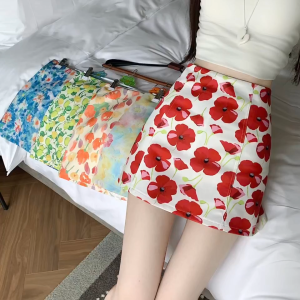 Plus Size Floral Skirt – Slimming Bodycon Mini Skirt Versatile and Chic