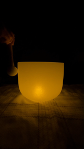 20mins Crystal Bowl Sound Healing – Relax & Sleep Better