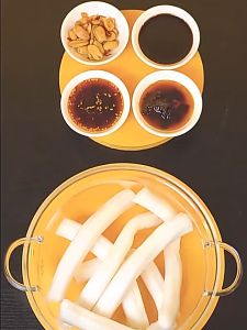 阿宽东北粉耗子袋装Rice vermicelli sacked hot pot powder Rice noodles potato powder extra coarse powder network red snacks with materials火锅粉米粉土豆粉特粗粉网红小吃带料包速食品