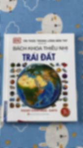 sách - Tri thức trong lòng bàn tay - Bách khoa thiếu nhi Trái Đất (bìa cứng) - sách bản quyền