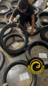 LEO TIRE COBRA Motorcycle Gulong Tire High Performance Anti-Slip & Matibay 80 90 90 18 Inch