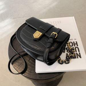 Classy High Quality Small Bag Womens Bag 2024 New Arrival Special-Interest Design Fashion Saddle Bag Internet Celebrity Shoulder Small Square Bag