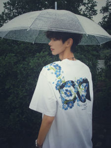 เสื้อยืดแขนสั้นผู้ชายลายดอกไม้สไตล์อเมริกันสตรีท ทรงหลวม ระบายอากาศได้ดี คอตตอน คอกลม เสื้อผ้าทำงาน