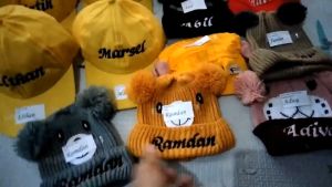 Topi Bayi Laki-Laki Rajut Pompom Pom Pom Beruang Lucu & Pakai Nama Anak Laki-Laki Perempuan