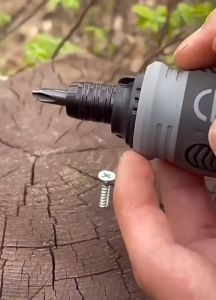 26 in 1 Ratchet Screwdriver Set: A Compact & Multifunctional Tool