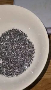 Đá ủi trang trí váy áo * túi  khoảng  300 viên