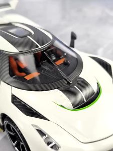 1:24 Scale Koenigsegg Jesko Alloy Car Model Light & Sound Effect Diecast Car Toys for Boys Birthday Gift Kids Toys Car Collection