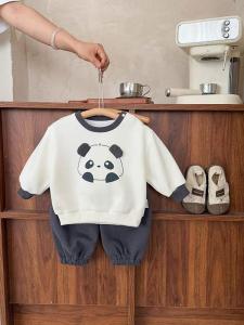 ชุดกันหนาวน่ารักสำหรับเด็ก ชุดสเวตเตอร์หมีแพนด้าขนาดเล็ก ชุดฤดูใบไม้ร่วง ชุดเด็ก เสื้อผ้าเด็ก ชุดกันหนาวน่ารัก ชุดเด็กชาย ชุดเด็กหญิง