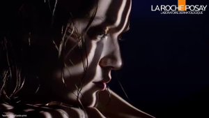 ลา โรช-โพเซย์ La Roche-Posay Anthelios UVMUNE400 Oil Control Fluid SPF50+ 50ml EXP:2027