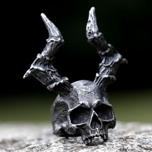 2023ใหม่แหวนหัวกะโหลกเหล็กแนวกอธิคแนววินเทจแหวนพังค์ร็อคสำหรับผู้ชายแหวนหัวกะโหลกน้ำตาลหนักสำหรับผู้ชายเครื่องประดับ gratis ongkir