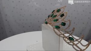 《223》[Top Selling Item] Bridal Crown Prom Headwear Green Red Tiara Crowns Headdress