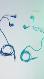 Headset Robot RE40 Headset Wired Earphone Full Electroplated Original - Garansi 1 Tahun