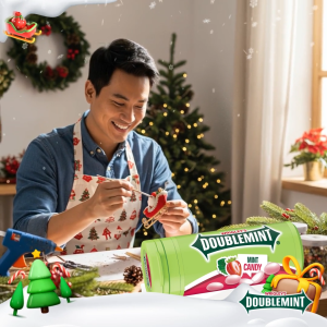 Doublemint Chewy Mints Strawberry Bottle 30g / Fruity