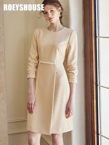 Đầm chữ A đính hạt châu cổ tròn tay dài màu trơn