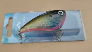 New VIB Fishing Lure 4.8cm6.8cm Vibration Artificial Wobbler Ice Hard Bait Plastic Crankbait for Bass Pike Perch Tackle Sea
