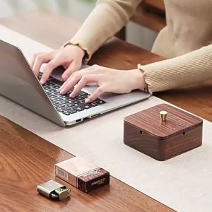 1 Khay Tàn Thuốc Bằng Gỗ Óc Chó Có Nắp Chống Gió Di Động Dùng Được Trong Nhà Và Ngoài Trời Có Lớp Lót Bằng Thép Không Gỉ