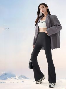 กางเกงยีนส์ทรงขากว้างเอวสูงทรงหลวมสำหรับผู้หญิงในฤดูใบไม้ร่วงและฤดูหนาว กางเกงขายาวทรงขากระบอกสีดำมีฟองน้ำ ยืดหยุ่นได้ดี กางเกงโยคะทรงหลวม