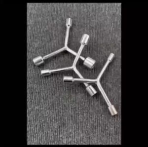 ประแจบล็อกตัวY ประแจ3ทาง ขนาด 8-10-12 หรือ 10-12-14  เหมาะสำหรับการซ่อมแซมยานยนต์ และรถจักรยานยนต์ เครื่องจักร