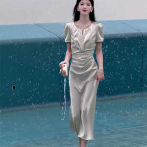 French Style Fashion Dress Elegant Wrinkles round Neck Mid-length Slimming A-line Korean Version High Waist Summer Dress