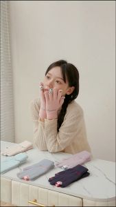 Bao Tay Len Ấm Áp Phối Gấu Trúc Ngón Cảm Ứng - 100style
