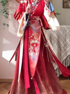 ปีใหม่ปีงู ชุดฮั่นฝู ชุดคริสต์มาส งานปัก Jinzhi Eight Break Red โพลีเอสเตอร์ ไฟเบอร์ ผู้หญิง เสื้อผ้าจีนแบบดั้งเดิม