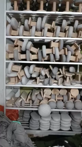 cầu là cúp ngực nhỏ - gối là cúp ngực đường kính 13cm