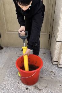 Súng bơm vữa bơm xi măng vá tường tặng kèm 4 đầu vòi dụng cụ xây dựng