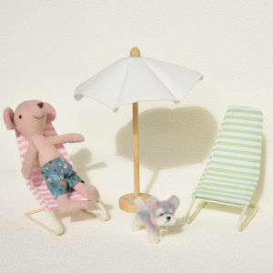 1:12 Miniature Simulated Wrought Iron Beach Chair with Wooden Sun Umbrella Suitable for Bjd Ob11 Dollhouse Home Furnishings Suitable for Childrens Day Gifts and Birthday Gifts