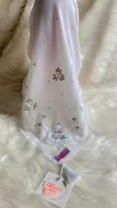 [COD]JILAB VOAL MOTIF BUNGA SWAROVSKI DAN TASEL JILBAB KONDANGAN JILBAB SEGI EMPAT MURAH JILBAB JILBAB KEKINIAN