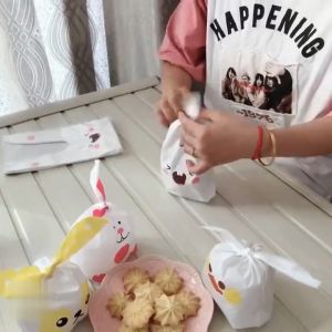 ONE-C1181 Plastik Goodie Bag Kecil Karakter Kelinci / Plastik Bingkisan Ultah Anak Rabbit Plastic