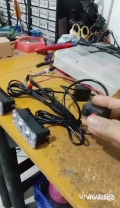 Strobo 3 Mata LED Merah 2 Channel 6 Mode Nyala