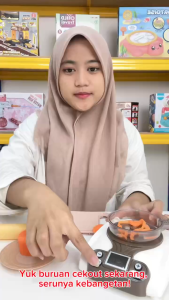 Mainan Anak SPRAY MUSIC INDUCTION COOKER 5 COLORS Mainan Masak Anak Mainan Anak Perempuan - Mainan Anak Laki Laki