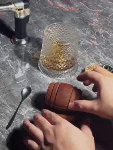 Dụng Cụ Khói Gỗ Ướp Rượu Whiskey - Dụng Cụ Pha Chế Rượu Cho Nam Giới Bố Chồng Bạn Trai - Món Quà Lý Tưởng Cho Gia Đình Và Bạn Bè