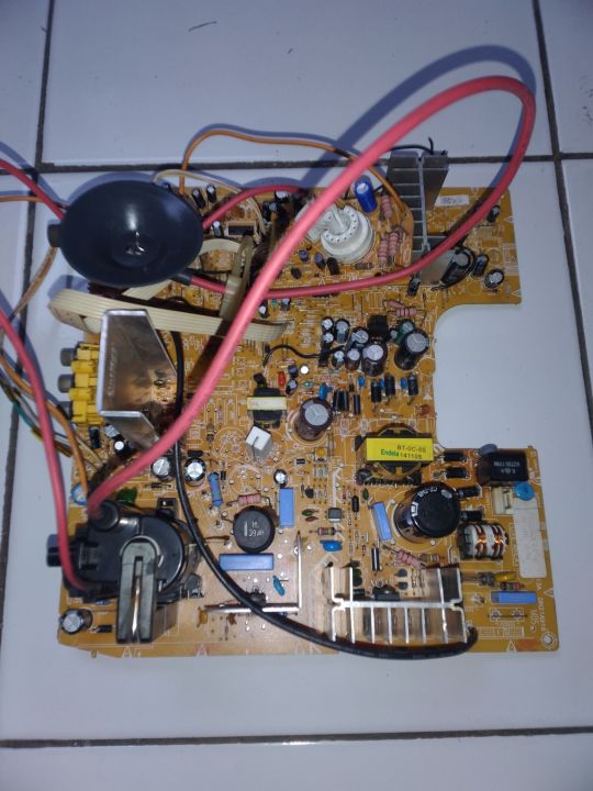 MESIN TV POLYTRON U-SLIM 21 INCH NORMAL | Lazada Indonesia