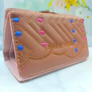 Dompet Lipat Wanita. Dompet Forever Young. Dompet Behel Tanggung.