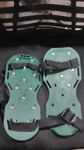 QBLADE Sandel Epoxy Sepatu Paku Alas Sepatu Bola 1040
