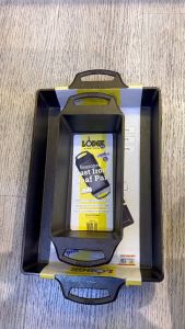 Lodge - Khay gang Loaf Pan - 21.59 x 11.43cm