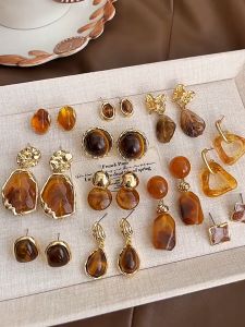 anting wanita retro vintage model tusuk tindik aksesoris fashion wanita