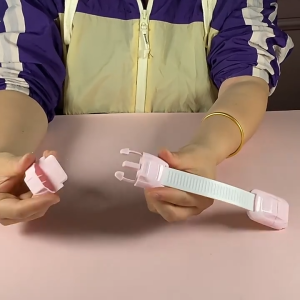 NanaBaby ที่ล็อคกันเด็ก ที่ล็อกตู้ ที่ล็อคลิ้นชัก ตัวล็อกพลาสติก กันเด็ก รุ่นเด็กเปิดเองยากมาก