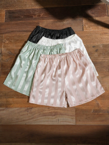 me home wear | Quần Short Mỏng Mát Vải Lụa Đá Hợp Thời Trang Thoáng Mát Dành Cho Người Béo