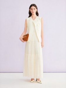 Slanted Collar Heavy Embroidery H-type Vest