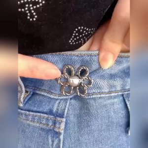 TWOL SHOP 1pc Cute Metal Brooch Pin Buckle Flower Waist Pin Jeans Adjustment Nail-free Detachable Buttons